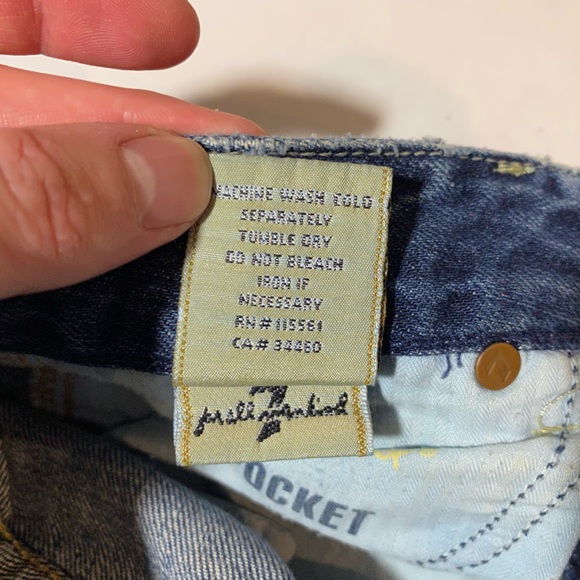 7 For All Mankind Cut-off Denim Shorts - Picture 5 of 7